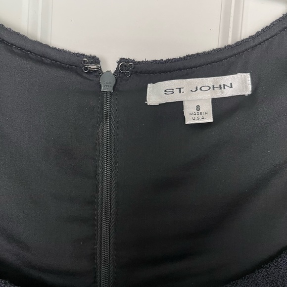 Beautiful St. John’s dress, size 8. Worn once. - Picture 4 of 7